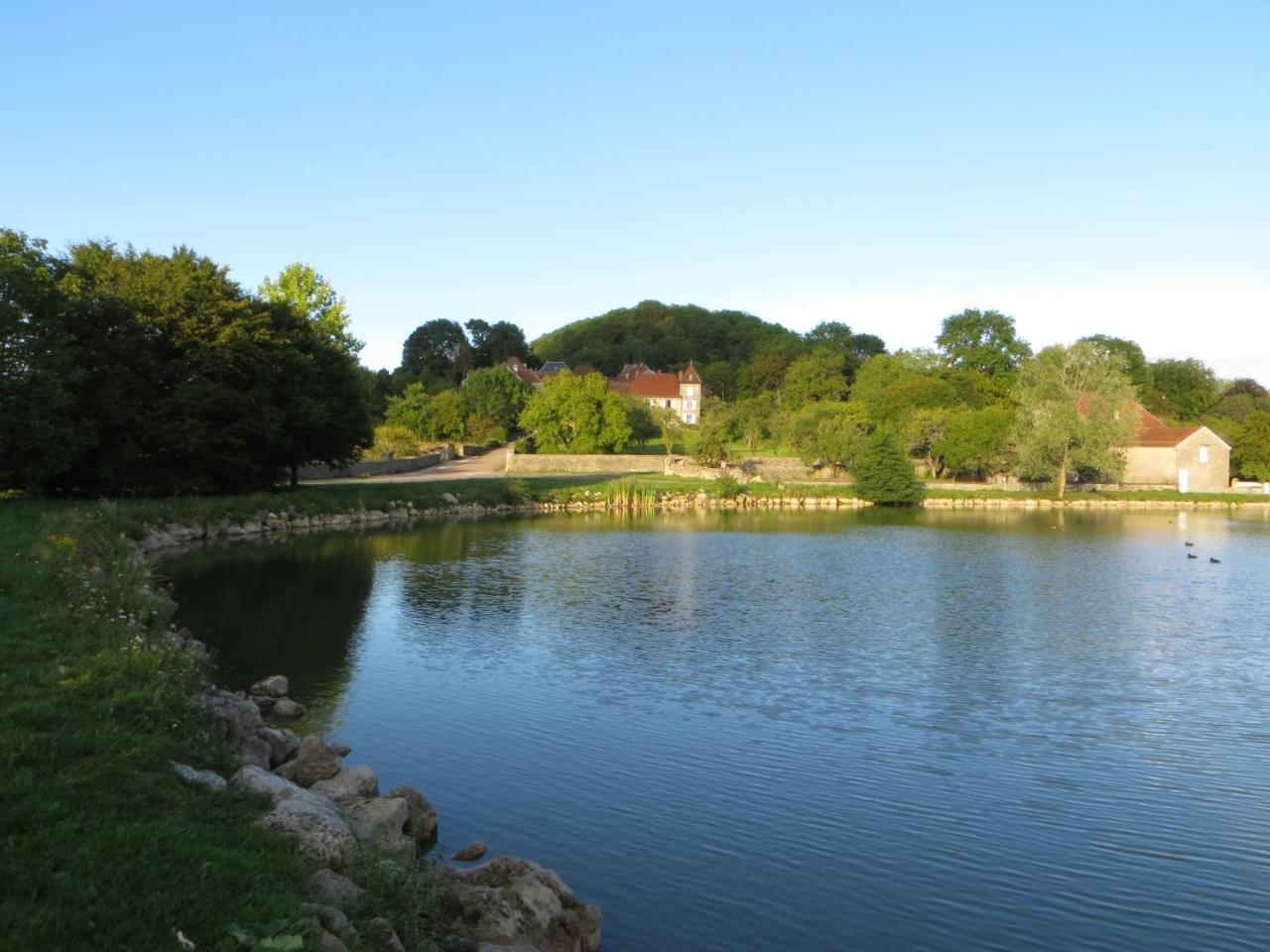 Le Bailli De Montsaugeon Bed and Breakfast Exteriör bild